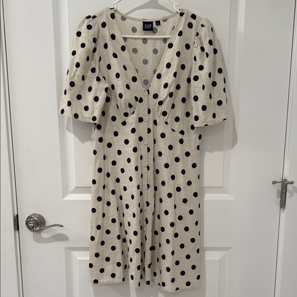 GAP Dresses & Skirts - GAP Cream and Black Polka Dot Midi Dress